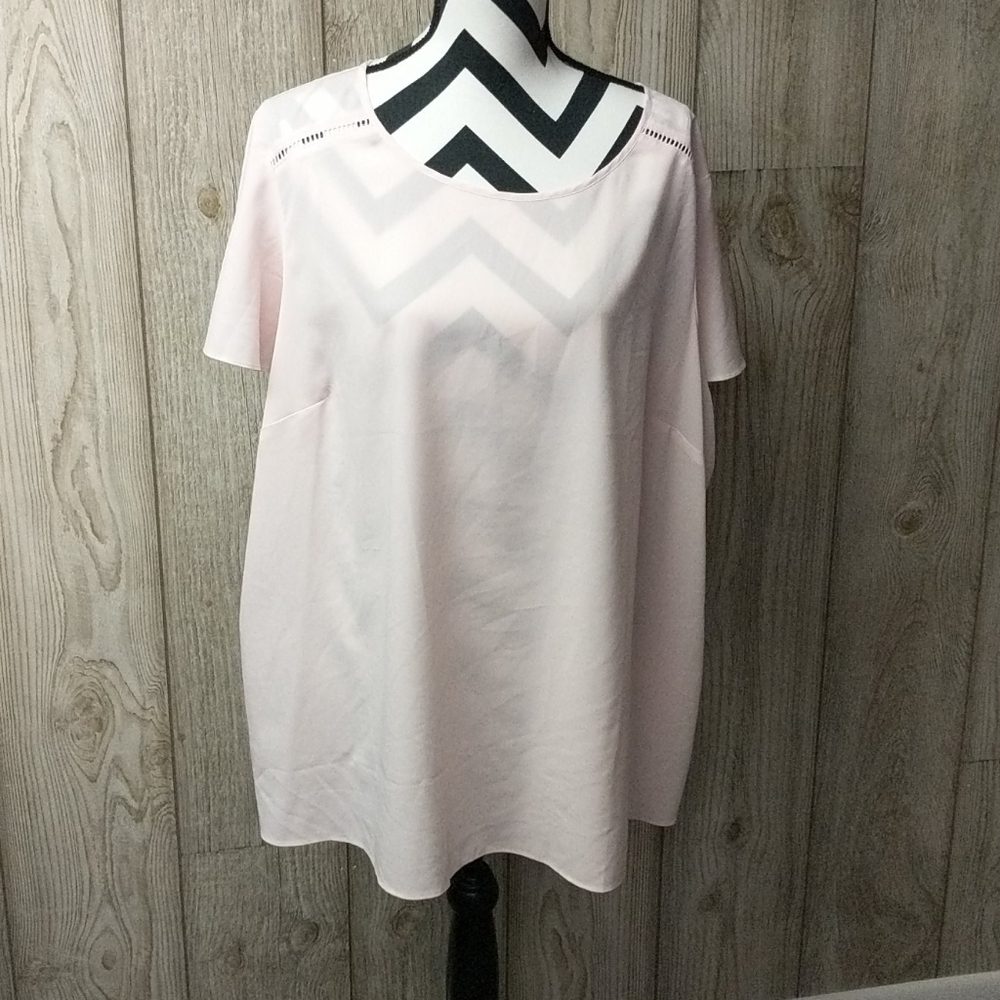 Lane bryant plus size light pink blouse